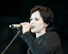 MUORE DOLORES O’RIORDAN, LA CANTANTE DELLA BAND ”THE CRANBERRIES”