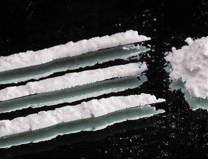 L’AQUILA: SPACCIO DI COCAINA IN STRADA, ARRESTATO ALBANESE