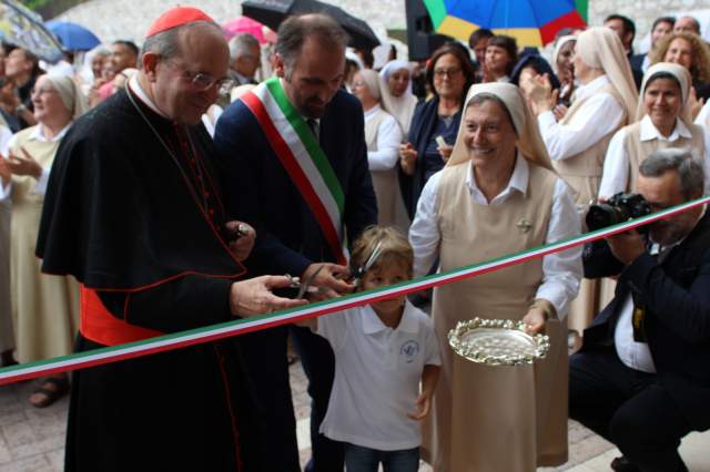 L’AQUILA: PRIMA MESSA DI MEZZANOTTE DOPO 10 ANNI ALLA DOTTRINA CRISTIANA, SCUOLA PASTIC FREE