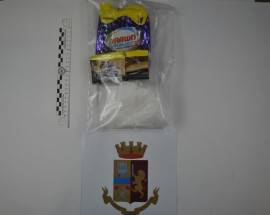 L’AQUILA: BECCATI CON 200 GRAMMI DI COCAINA DA IMMETTERE SUL MERCATO, ARRESTATI EXTRACOMUNITARI