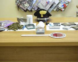 PRATOLA: BLITZ ANTIDROGA ALL’EX ITIS, ARRESTO E DENUNCIA