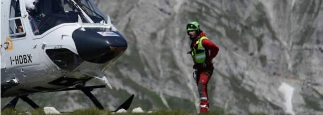 FRANA TRAVOLGE ESCURSIONISTI IN CORDATA SUL SIRENTE, UN FERITO