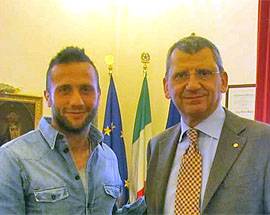 PESCARA CALCIO: ABBRUSCATO DAL SINDACO PER CHIESA EVANGELICA
