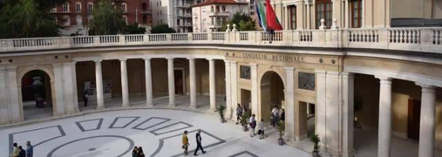 DOPPI VITALIZI: INTESA STATO-REGIONI SALVERÀ QUELLI DI EX CONSIGLIERI REGIONE ABRUZZO