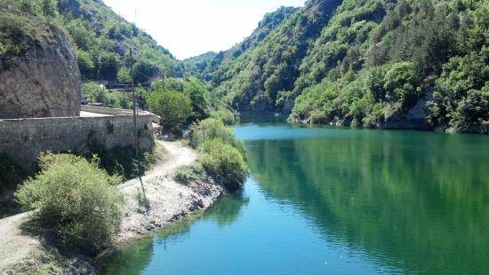 BANDIERE BLU: SALGONO A 10 IN ABRUZZO CON VILLALAGO, CONFERMATE LOCALITA’ RIVIERA