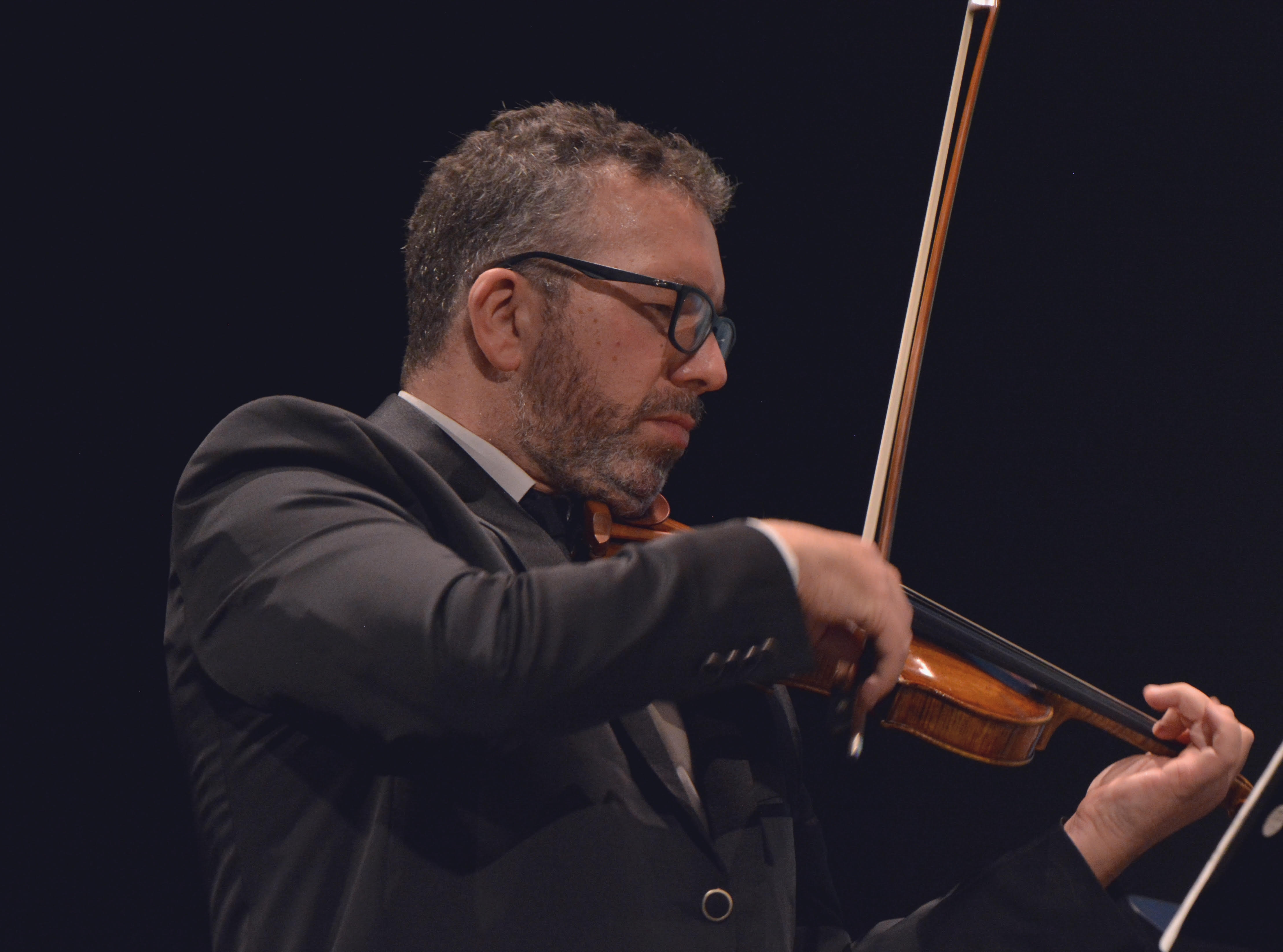 TAGLIACOZZO, NEL CHIOSTRO DI SAN FRANCESCO IL CONCERTO EVENTO ”PAGANINI IN SWING”