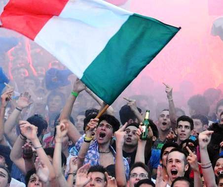 EUROPEI 2012: SALE L’ATTESA PER ITALIA-SPAGNA, TUTTI I MAXISCHERMI