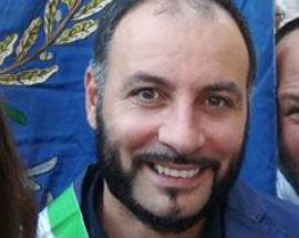 TERREMOTO: IL CASO DELLE FAMIGLIE ”SEGREGATE” A FOSSA, IL SINDACO SI DIFENDE