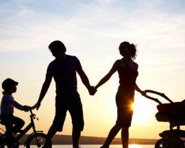 ORTONA: E’ IL GIORNO DEL FAMILY DAY E DELLE POLEMICHE, SINISTRA E LGBT ATTACCANO, CENTRODESTRA LO DIFENDE