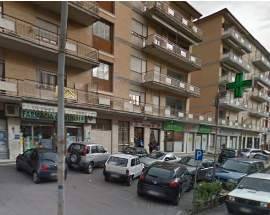 L’AQUILA: RAPINA CON SIRINGA ALLA FARMACIA DI VIA STRINELLA