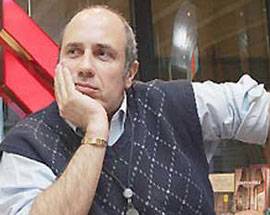”SCUSA SE TI CHIAMO ELETTORE”: MOCCIA SI CANDIDA A SINDACO