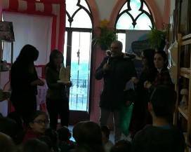 PRETORO: TANTI BIMBI PER LA FAVOLA DI PUCCINO E LUPPINA, GLI ‘AGGIUSTACUORI’