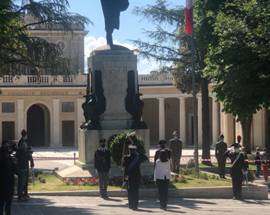 FESTA REPUBBLICA L’AQUILA: SOBRIA CERIMONIA ALLA VILLA COMUNALE
