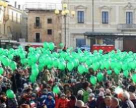 L’AQUILA: 650 BAMBINI COLORANO PIAZZA DUOMO, ”UNA LUDOTECA PER TUTTI”