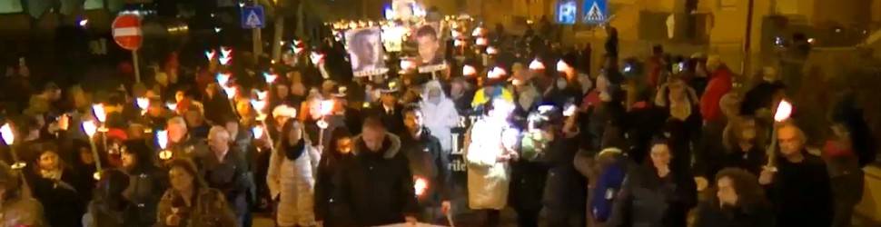 FIACCOLATA A 10 ANNI DAL SISMA DELL’AQUILA: CONTE, ”ABBIAMO IL DOVERE DELLA MEMORIA”