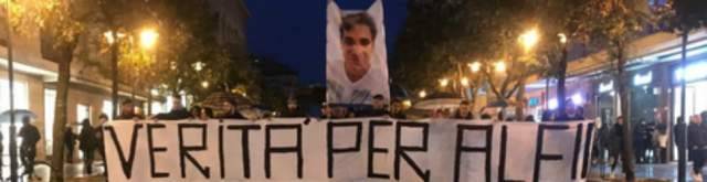 OMICIDIO NERI, CORTEO IN CENTRO A PESCARA: ”VERITA’ PER MIO FIGLIO”