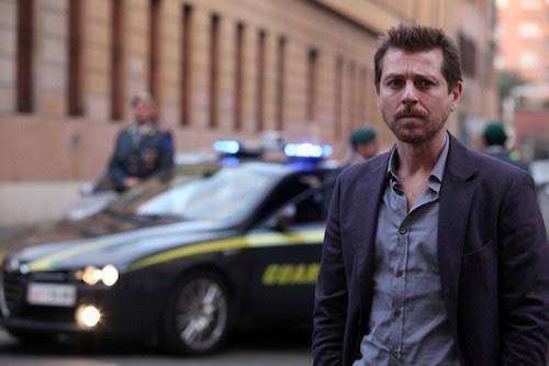 LE INDAGINI DELLA FINANZA SU USURA E RICICLAGGIO IN UNA FICTION SU RAI UNO