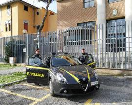 CONTRAFFAZIONE: OLTRE 100MILA ARTICOLI SEQUESTRATI A GIULIANOVA