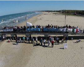 TRIVELLE: A VASTO FLASH MOB PER SI AL REFERENDUM DI M5S