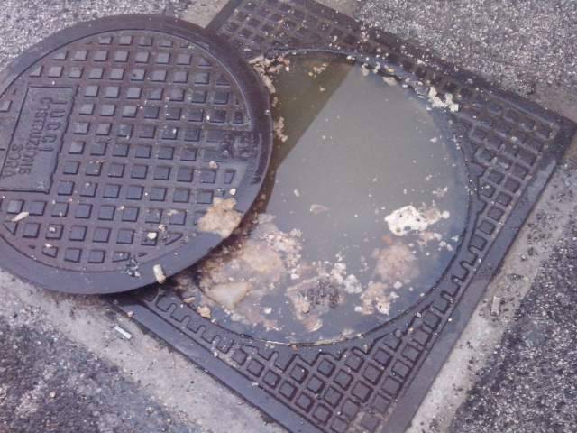 L’AQUILA: FOGNE ROTTE E MALEODORANTI,ABITANTI SAN GREGORIO DISPERATI