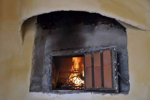 LA MAGIA DEI FORNI: ”IL SENTIERO CHE UNISCE” TRA PESCOMAGGIORE E PETOGNA