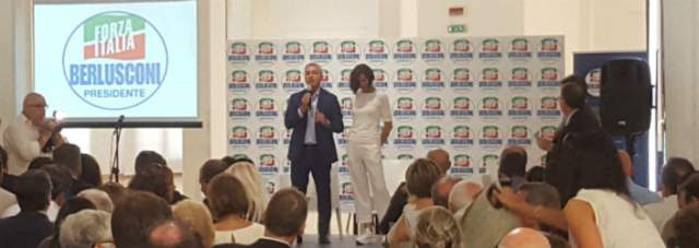 BERLUSCONI: ”ABRUZZO MERITA GOVERNO MIGLIORE, CENTRODESTRA COESO VINCERA”’