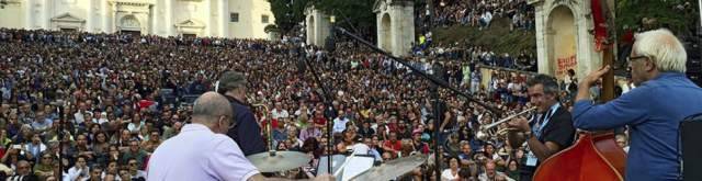 JAZZ A L’AQUILA, PROGRAMMA COMPLETO CON TUTTE LE ESIBIZIONI E LE LOCATION