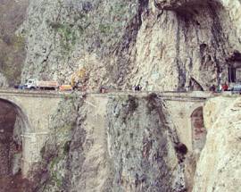 CADUTA MASSI SU STRADA SANNITE: SOPRALLUOGO DI D’ALFONSO AD ANVERSA