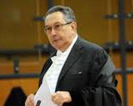 GRANDI RISCHI: LE DIFESE, ”COMMISSIONE POTEVA PARLARE SOLO AD AUTORITA”’