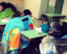 SCUOLA: PER GLI STUDENTI UNA CLASSE SU TRE AL GELO, C’E’ CHI PORTA STUFE E COPERTE