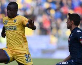CALCIO: SERIE B; IL PESCARA ANNIENTATO A FROSINONE, 3-0 PER I PADRONI DI CASA, I GOL TUTTI NELLA RIPRESA