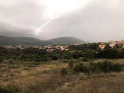 MALTEMPO, TEMPORALE ANCHE ALL’AQUILA: FULMINI E VENTO, TANTI ALLAGAMENTI