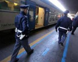 FURTI E RAPINE SUI TRENI: QUATTRO ARRESTI DELLA POLFER