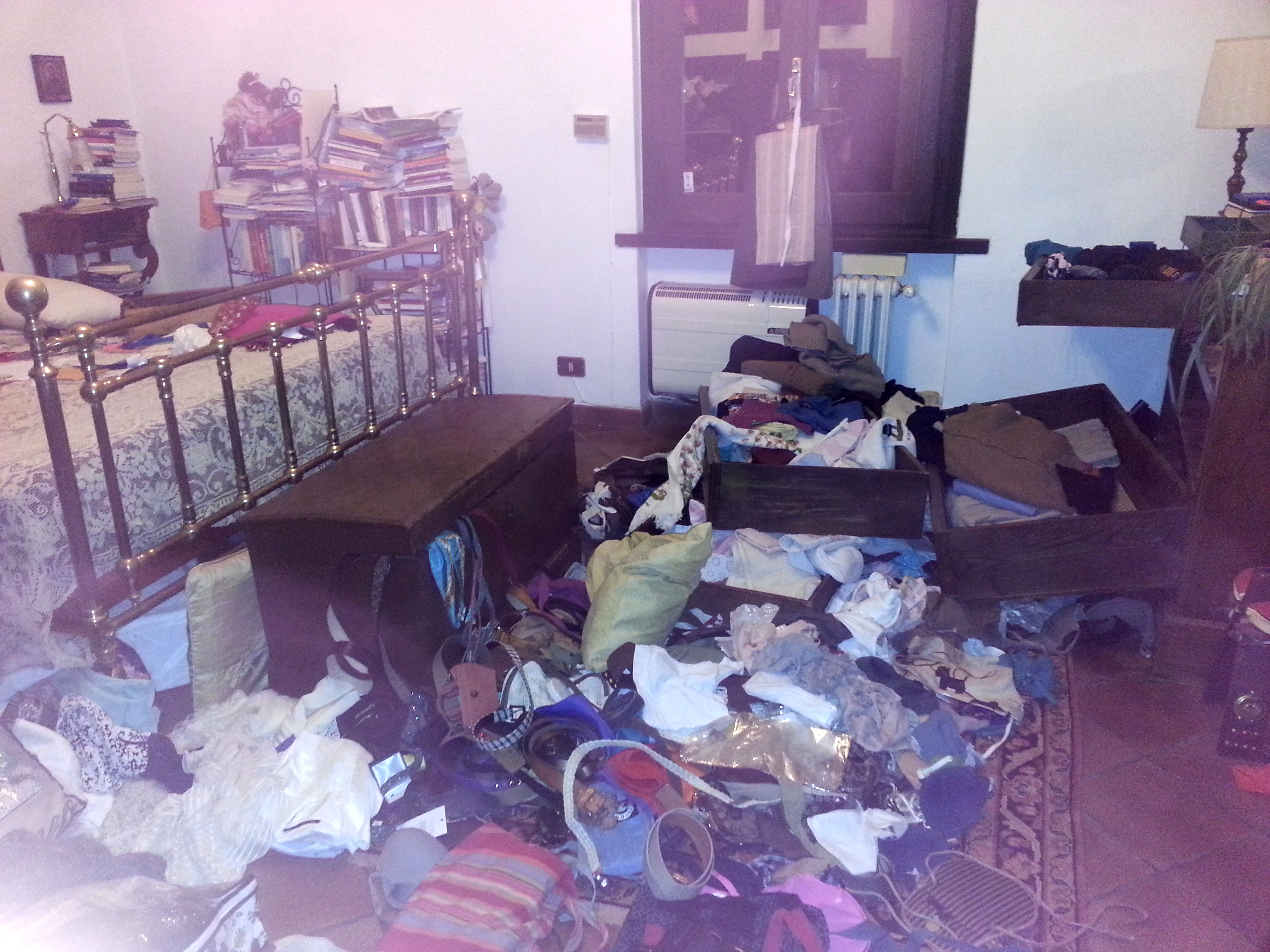 L’AQUILA: LADRI DEVASTANO CASA DI UN AVVOCATO A BORGO RIVERA, ‘IN CENTRO NON SIAMO TRANQUILLI’