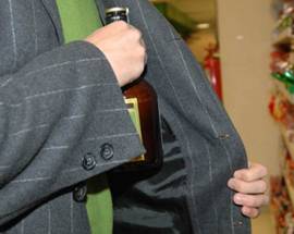 FESTA CON ALCOLICI RUBATI, DENUNCIATE DUE GIOVANISSIME