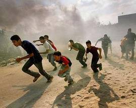 STRAGE A GAZA: 100 MORTI DALL’INIZIO DELLA DELL’OFFENSIVA