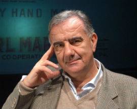 TEATRO: GENE GNOCCHI ALL’AQUILA CON IL SUO ”SCONCERTO ROCK”, RISATE E SOLIDARIETA’