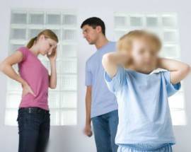 SENTENZA DELLA CORTE DI CASSAZIONE: ”E’ REATO LITIGARE TRA CONIUGI DAVANTI AI FIGLI”