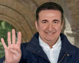 ROBERTO GIACOBBO TORNA A L’AQUILA: TROUPE DI ”FREEDOM-OLTRE IL CONFINE” FA TAPPA A PALAZZO CENTI