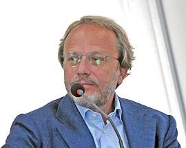 PROCESSATO PER AVER RASSICURATO, CALVI INSEGNA A RIDURRE RISCHIO SISMICO
