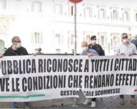 L’ITALIA DEL GIOCO LEGALE SCENDE IN PIAZZA, ”LAVORATORI E FAMIGLIE ALLO SBANDO”