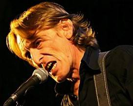 GIORGIO CANALI ALL’AQUILA, CONCERTO ”ROSSOSOLO” AL PUBLIC ENEMY
