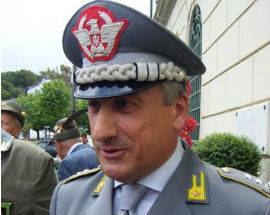 UNICH: LA MINERVA CONFERITA AL COMANDANTE NAZIONALE DELLA GUARDIA DI FINANZA GIORGIO TOSCHI