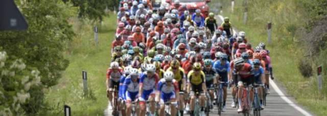 GIRO D’ITALIA ANCORA IN ABRUZZO, DALLA COSTA DEI TRABOCCHI ALLA VAL VIBRATA