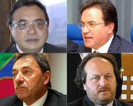 ELEZIONI: CHIODI ”TIRATO PER LA GIACCHETTA”, ASSESSORI IN RIVOLTA