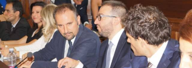 LE REGIONALI APRONO LE DANZE AL COMUNE DELL’AQUILA, BIONDI VERSO RIMPASTO GIUNTA