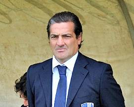 L’AQUILA CALCIO: NUOVO NOME, BEPPE INCOCCIATI PER LA PANCA; LA SOCIETA’ DECIDE SU IANNI