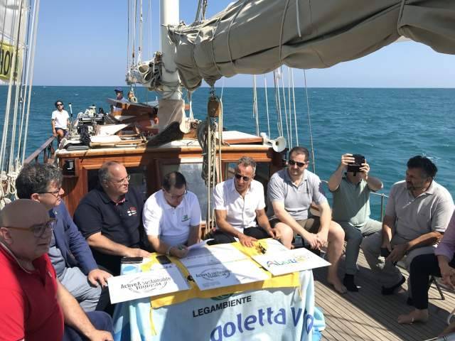 AMBIENTE: GOLETTA VERDE FA TAPPA IN ABRUZZO E RILANCIA TURISMO SOSTENIBILE
