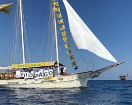 NO TRIVELLE IN ADRIATICO, BLITZ DELLA GOLETTA VERDE A ROSPO MARE, ”E IO PAGO”