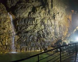 SAN DEMETRIO: L’ASSESSORE REGIONALE D’IGNAZIO ALLE GROTTE DI STIFFE, PRESTO PROTOCOLLO TURISMO